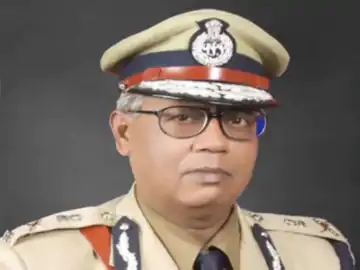 छत्तीसगढ़ के पूर्व DGP विश्वरंजन नहीं रहे:पटना के अस्पताल में ली अंतिम सांसें, लंबे समय से थे बीमार; 6वें डीजीपी थे