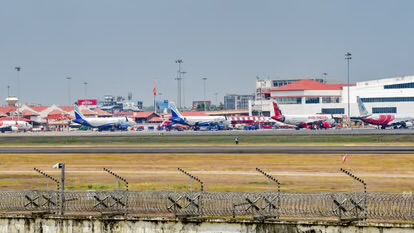 दुबई एयरपोर्ट के पास दो ड्रोन मार गिराए गए, भारतीय समेत चार लोग घायल