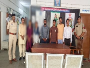 जांजगीर-चांपा: बिना अनुमति प्रार्थना सभा को लेकर विवाद, हंगामा, दो महिलाओं समेत छह गिरफ्तार, अशांति रोकने शिवरीनारायण पुलिस की कार्रवाई