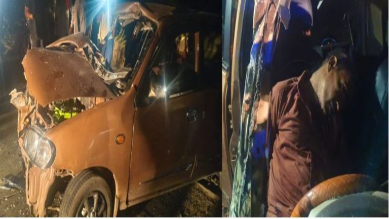 ट्रैक्टर के पीछे जा घुसी तेज रफ्तार कार, छत्तीसगढ़ के 2 लोगों की मौत, 2 घायल