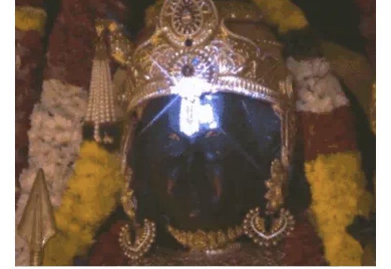 अयोध्या: रामलला के ललाट पर सूर्यदेव ने किया तिलक, रामनगरी में धूमधाम से मनाया जा रहा रामनवमी उत्सव; 10 लाख श्रद्धालु पहुंचे