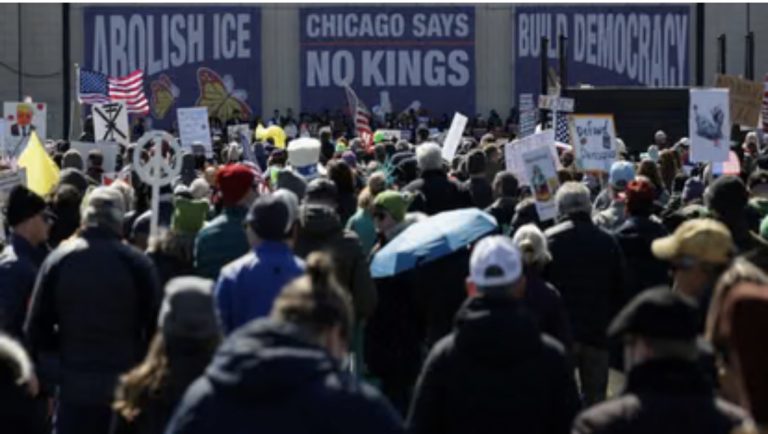 अमेरिका में ‘नो किंग्स’ प्रदर्शन; ट्रंप की नीति, महंगाई और ईरान युद्ध के खिलाफ सड़कों पर उतरे लाखों लोग