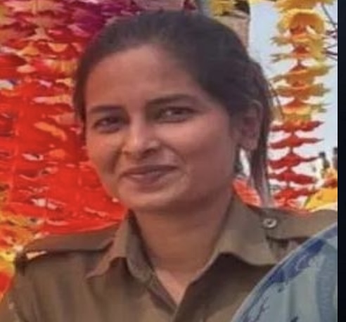 छत्तीसगढ़: पुलिस क्वार्टर में फांसी पर लटकी मिली महिला आरक्षक की लाश, मचा हड़कंप