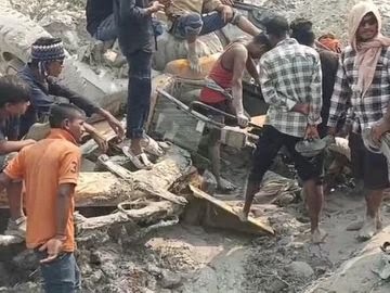 कोरबा के झाबू राखड़ डेम में हादसा, JCB ऑपरेटर की मलबे में दबकर मौत
