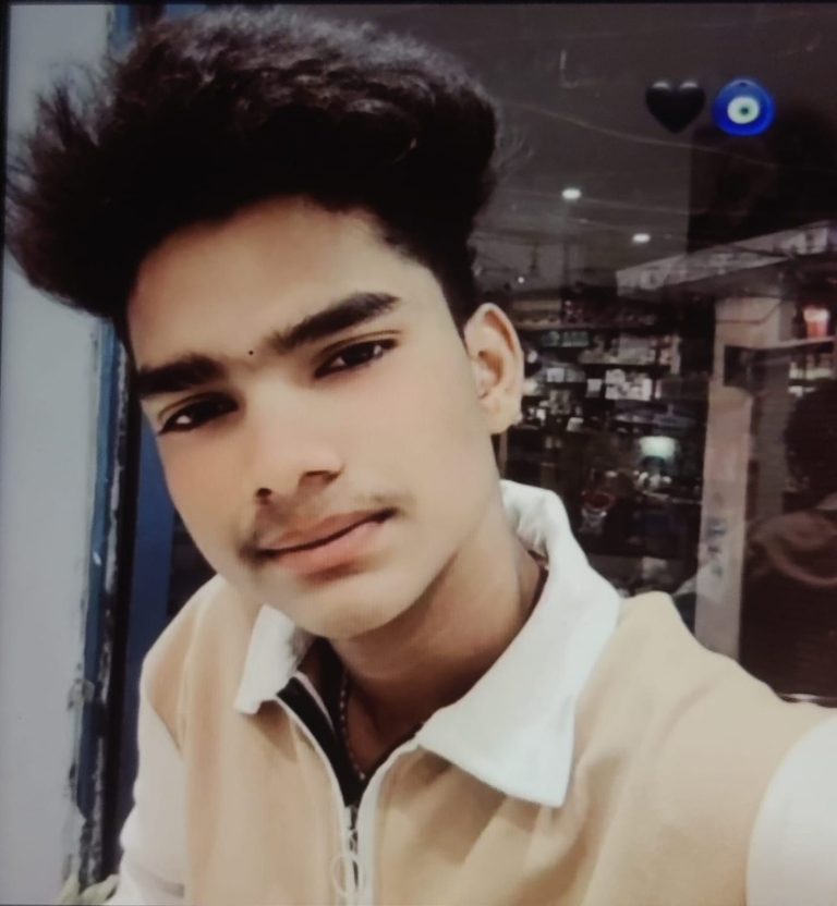 रायपुर: बदमाशों ने की नाबालिग की चाकू मारकर हत्या; आक्रोशित परिजनों ने किया थाने का घेराव