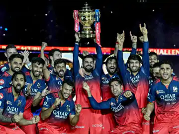 IPL 2026 प्लेऑफ का शेड्यूल जारी, अहमदाबाद में फाइनल, धर्मशाला और चंडीगढ़ में प्लेऑफ मुकाबले