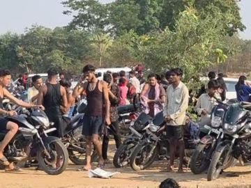कोरबा: झोरा घाट में पुलिस की कार्रवाई, 23 बाइक जब्त, शराब पीकर स्टंट करने वालों पर शिकंजा, चालानी कार्रवाई की