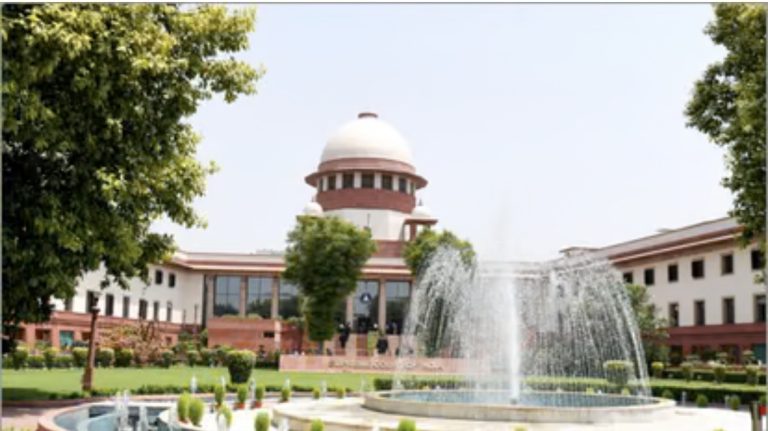 मतदाता सूची पुनरीक्षण पर आज सुप्रीम कोर्ट का बड़ा फैसला, याचिकाओं में एसआईआर को दी गई है चुनौती