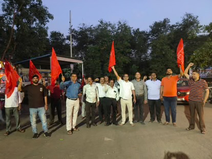कोरबा: बढ़ती महंगाई के खिलाफ एटक-सीटू का जोरदार प्रदर्शन, सरकार के खिलाफ नारेबाजी, आंदोलन की दी चेतावनी