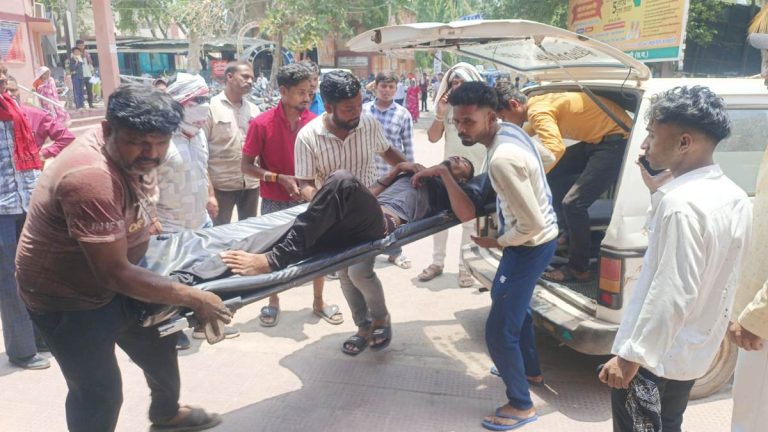 छत्तीसगढ़: पत्नी ने लगाई फांसी, सदमे में पति ने की सुसाइड की कोशिश, गंभीर हालत में अस्पताल में भर्ती