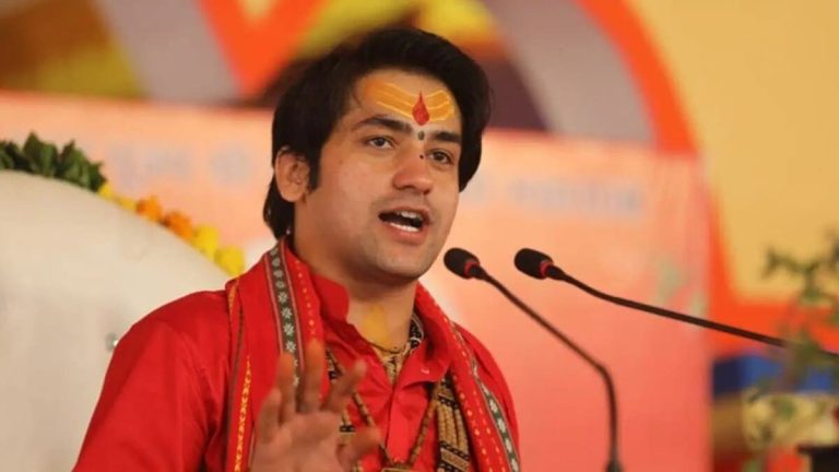 ‘रावण ने तो माता सीता चुराई थी, इन्होंने तो…’, राम मंदिर चढ़ावा चोरी मामले पर बोले धीरेंद्र शास्त्री