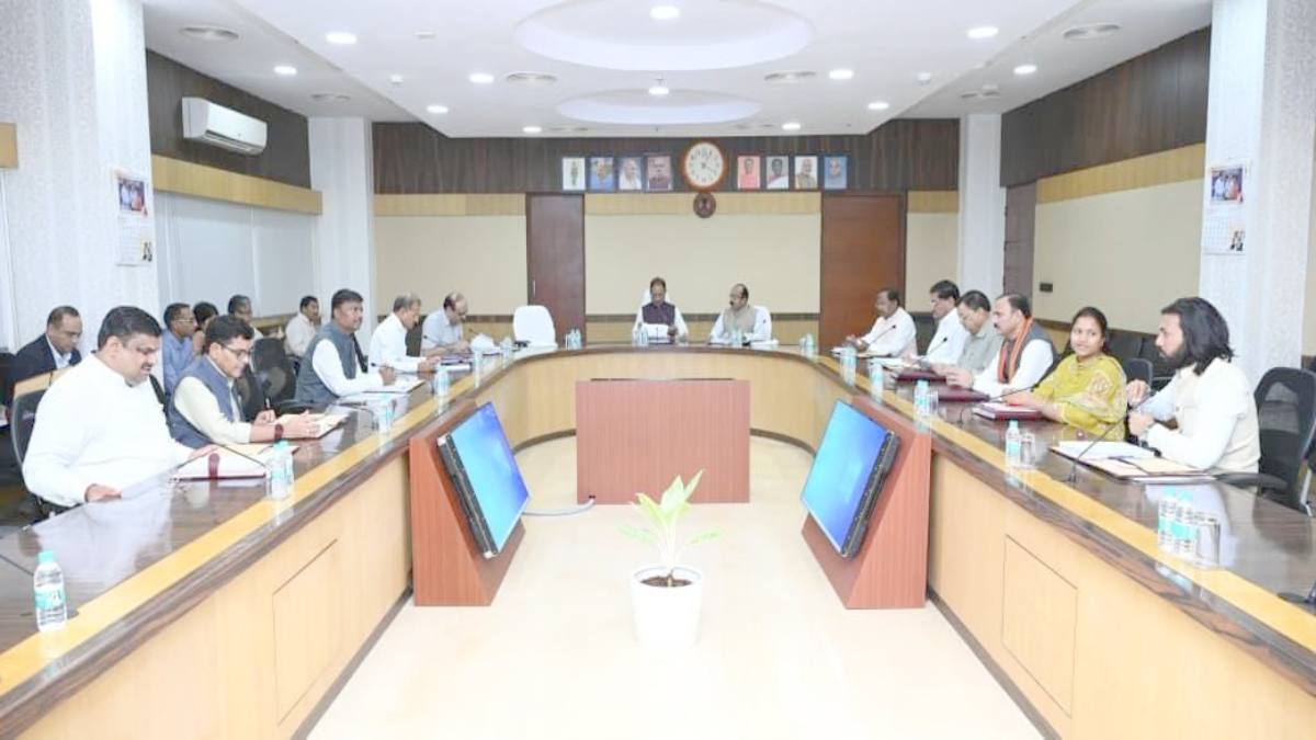 छत्तीसगढ़: साय कैबिनेट की बैठक में कई विधेयकों को मिली मंजूरी, जानिए क्या-क्या लिए गए फैसले…