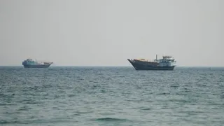 ईरान ने किया UAE के झंडे वाले दो टैंकरों पर हमला, एक भारतीय की मौत; आठ अन्य घायल