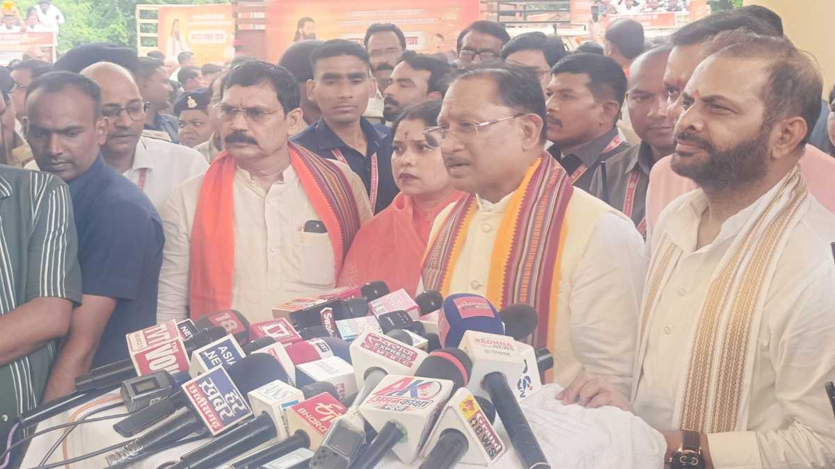 छत्तीसगढ़: सीएम साय का बड़ा ऐलान, माघ पूर्णिमा पर रहेगी सरकारी छुट्‌टी, संत रविदास के नाम पर दिया जाएगा राज्य अलंकरण पुरस्कार