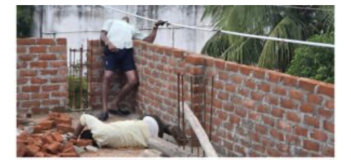 बिलासपुर: 11 KV हाईटेंशन लाइन से चिपके 2 मजदूर, मौके पर ही मौत, निर्माणाधीन मकान में दीवार जोड़ते समय हुआ हादसा
