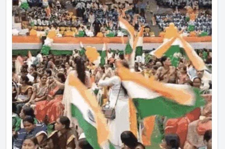 रायपुर में तिरंगा लेकर निकले शहरवासी, इंडोर स्टेडियम से यात्रा रवाना, सुभाष स्टेडियम तक जाएगी;  ट्रैफिक प्रभावित