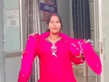 कोरबा: ‘आज जेल होई कल बेल होई’ गाने पर थाने में बनाया रील, पुलिस ने BNS की धारा में केस दर्ज कर की कार्रवाई