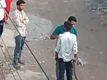 कोरबा: शराब के नशे में तलवार लेकर युवक का हंगामा, लोगों को दी जान से मारने की धमकी, गिरफ्तार
