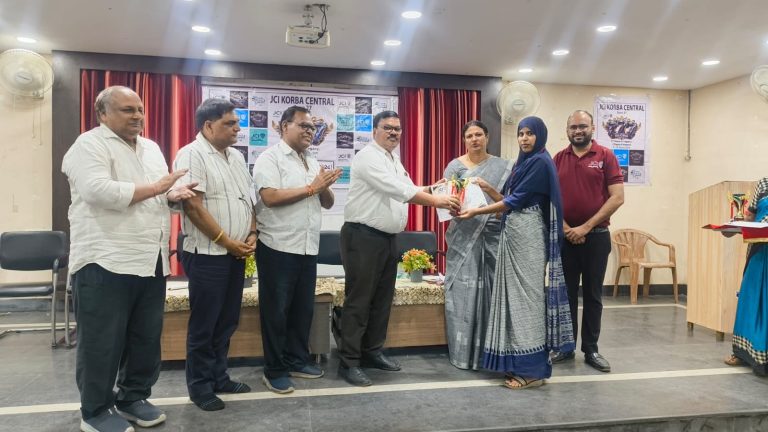 कोरबा: जेसीआई कोरबा सेंट्रल ने किया वाद-विवाद प्रतियोगिता का आयोजन, “सोशल मीडिया नेतृत्व की नई पाठशाला बन चुका है” विषय पर युवाओं ने रखे प्रभावशाली विचार