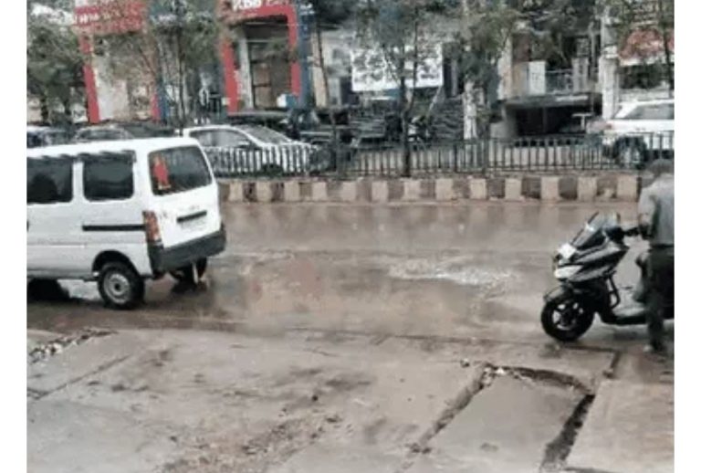 छत्तीसगढ़: आज भी कई जिलों में भारी बारिश की चेतावनी, 50 किमी रफ्तार से हवाएं चलेंगी, कोरबा समेत कई जिलों के स्कूलों में छुट्टी